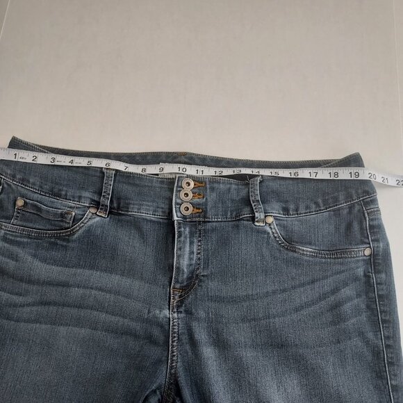 Torrid Size 20T High Rise Denim Jeggings - Picture 6 of 10